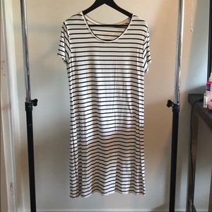 Maternity striped dress